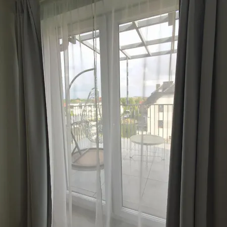 בית אירוח Ludna 27 נישורזה